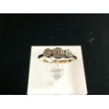 18CT GOLD THREE STONE DIAMOND ILLUSION SET LADIES RING,2.8 GMS.