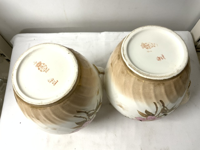 TWO BONN CERAMIC WASH BOWLS AND JUGS DECORATED WITH BIRDS AND FLOWERS. - Image 6 of 8