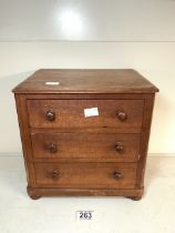 VICTORIAN APPRENTICE PIECE MAHOGANY ROUND CORNER CHEST OF 3 DRAWERS, 27X21X27 CMS.