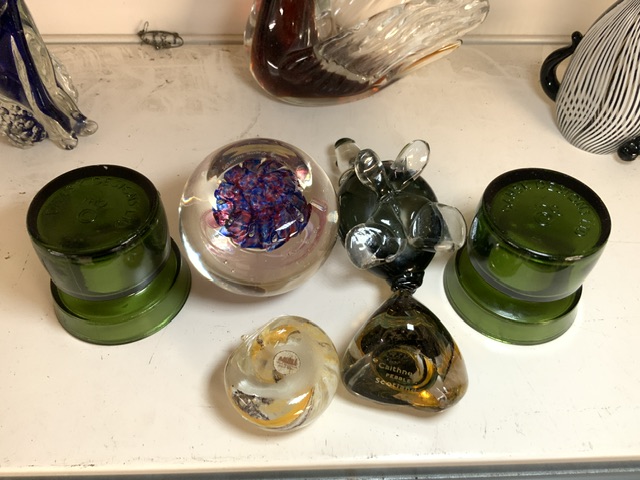 MIXED ART GLASS INCLUDES MURANO AND MORE - Image 5 of 8