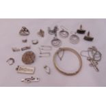 A quantity of silver jewellery to include necklaces, cufflinks, earrings, and pendants