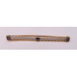 14ct gold and sapphire bar brooch, approx total weight 3.1g