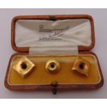 A cased set of 9ct gold collar studs, approx total weight 2.2g