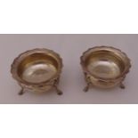 A pair of hallmarked silver cauldron salts, Sheffield 1908, approx total weight 129g