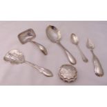 A quantity of continental white metal to include a snuff box, sifter spoons, a ladle, a spoon and
