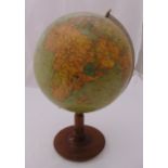 Columbus Erdglobus World globe on mahogany stand, 51cm (h)