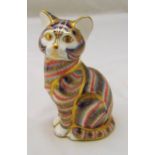 Royal Crown Derby figurine of a cat, gold seal and marks to the base, 13cm (h)
