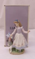 Lladró figurine Alicia Pais Maravilas (Alice in Wonderland) 5740, marks to the base, to include