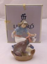 Lladró figurine Tomando el Jarabe (Take your Medicine) 5921, marks to the base, to include