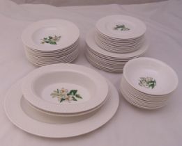 Spode Virginia dinner service for twelve place settings to include plates, bowls, dishes and a