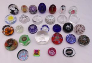 A quantity of glass paperweights to include Millefiori, Caithness and Selkirk (30)