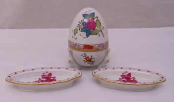 Herend egg shaped box with pull off cover and two oval pin dishes, marks to the bases, egg 1.5cm (