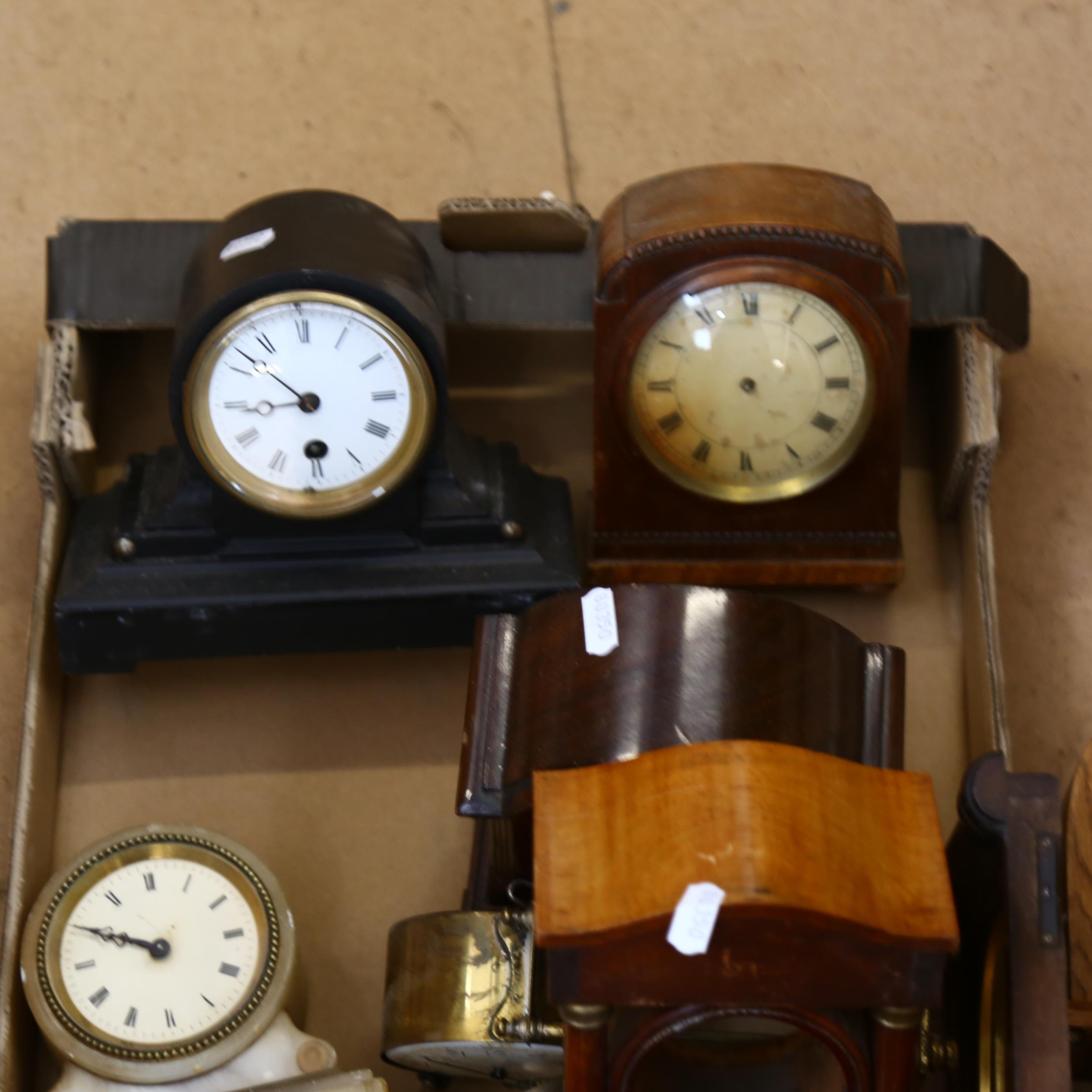 A box of mantel clocks - Image 2 of 2