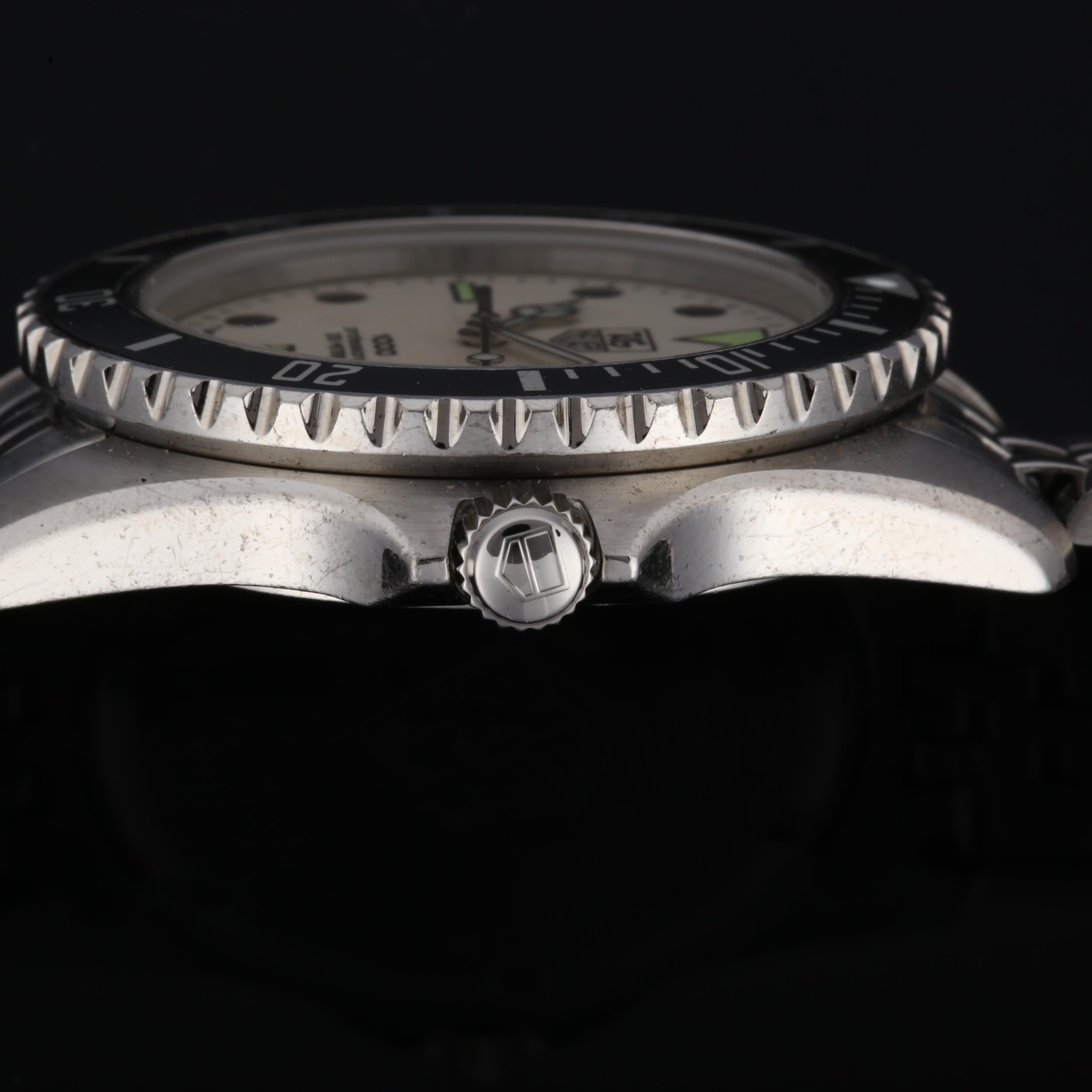 TAG HEUER - a Vintage stainless steel 1000 Professional 200M quartz bracelet watch, ref. 980.113N, - Image 5 of 5