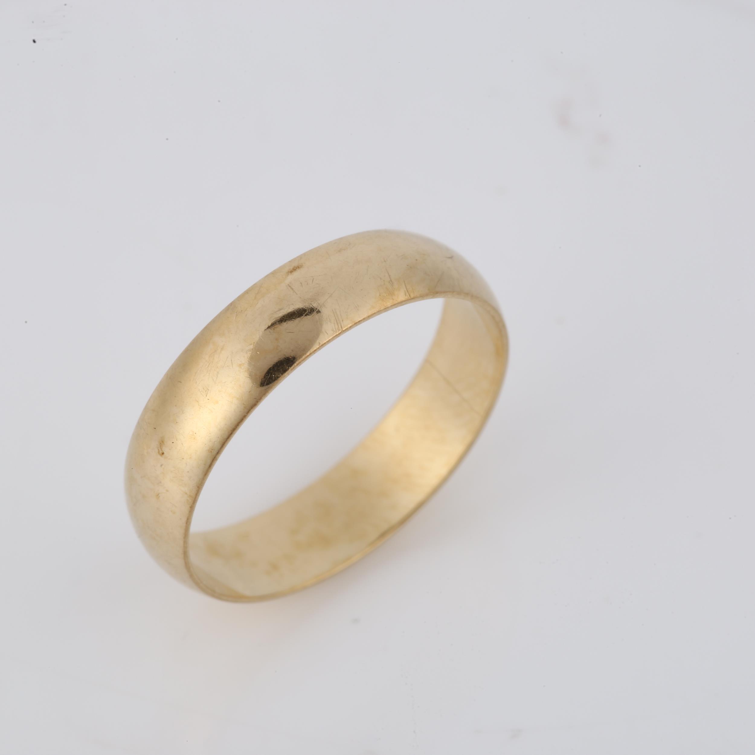 A late 20th century 9ct gold wedding band ring, maker's marks J Limited, hallmarks London 1982, band - Image 2 of 4