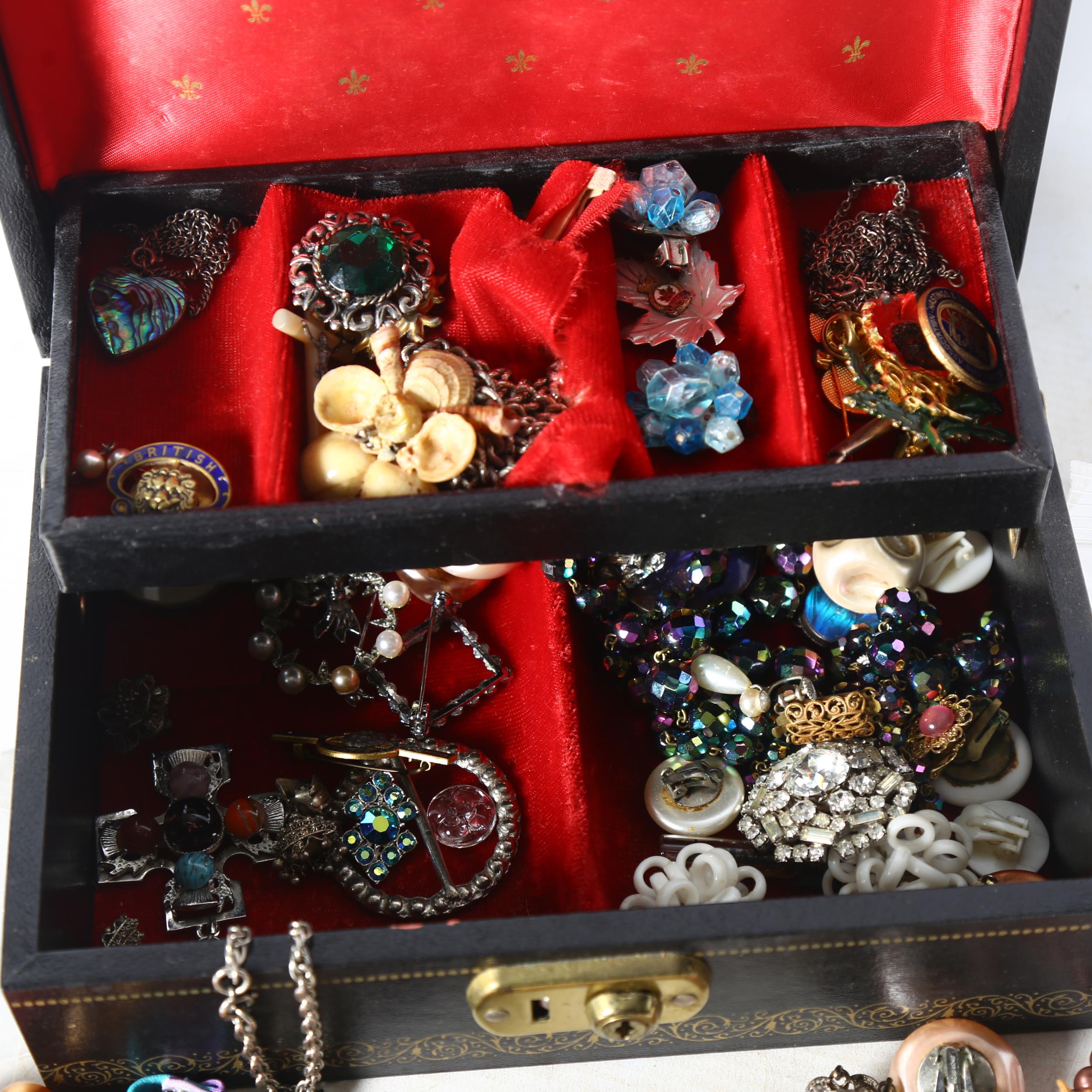 A quantity of mixed costume jewellery, including a silver filigree bracelet, silver and abalone - Image 2 of 2