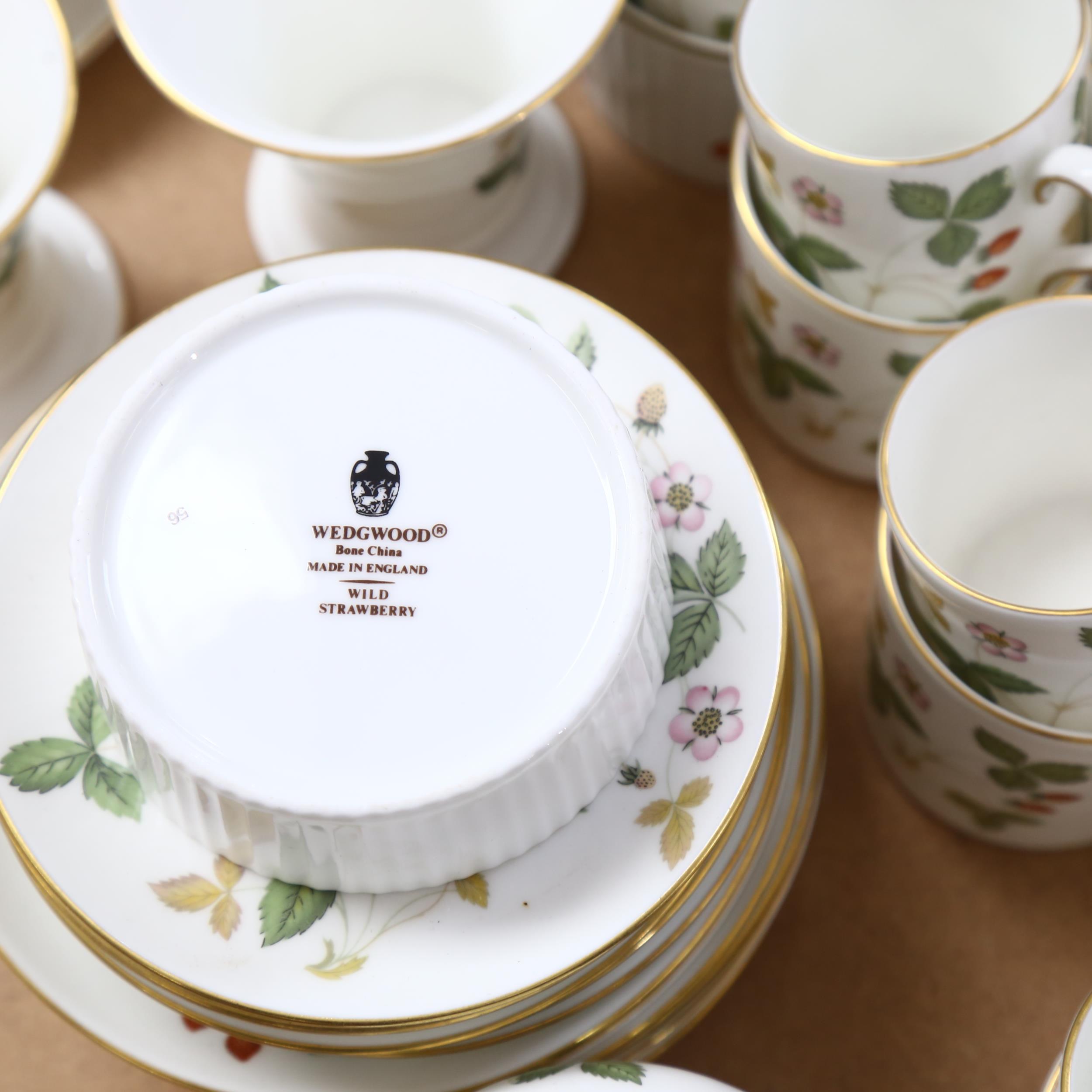 Wedgwood Wild Strawberry pattern tea service and matching coffee set, including teapot, vases and - Image 2 of 2