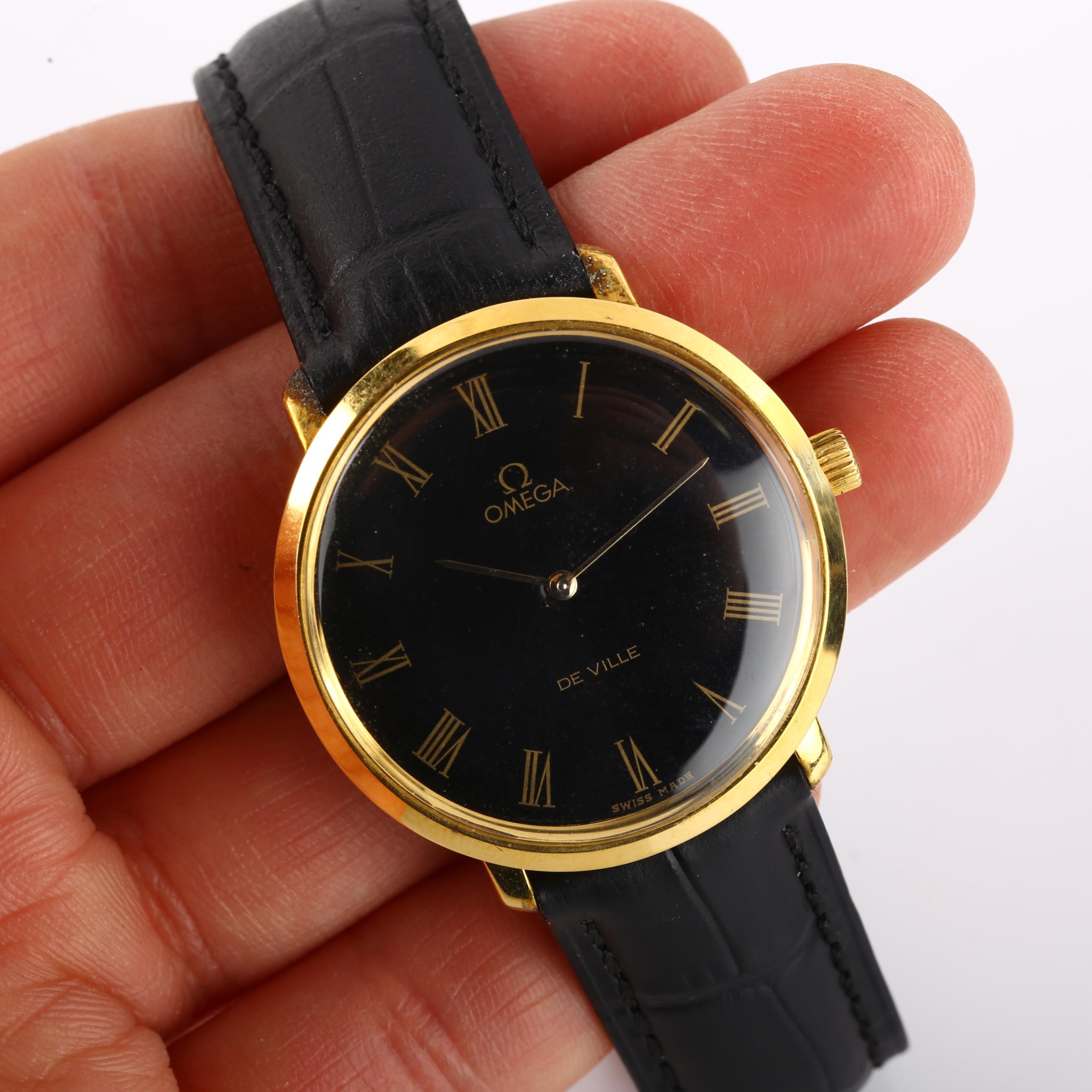 OMEGA - a gold plated De Ville mechanical wristwatch, ref. 111.077, circa 1969, black dial with gilt - Image 5 of 5
