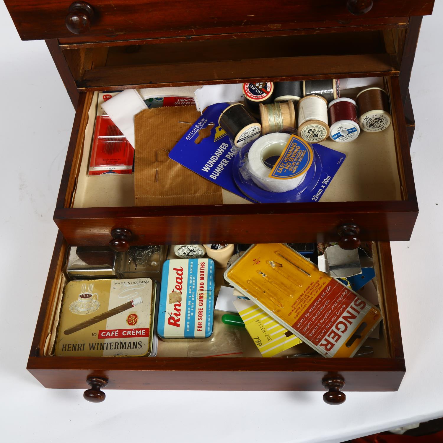 A Victorian stained wood table-top collector's chest, with 6 short drawers and turned wood - Image 2 of 2