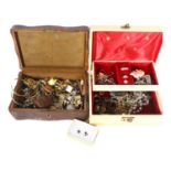 2 boxes of mixed costume jewellery
