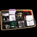 A tray of silver jewellery, to include earrings, various rings, etc, 2 silver trowel design