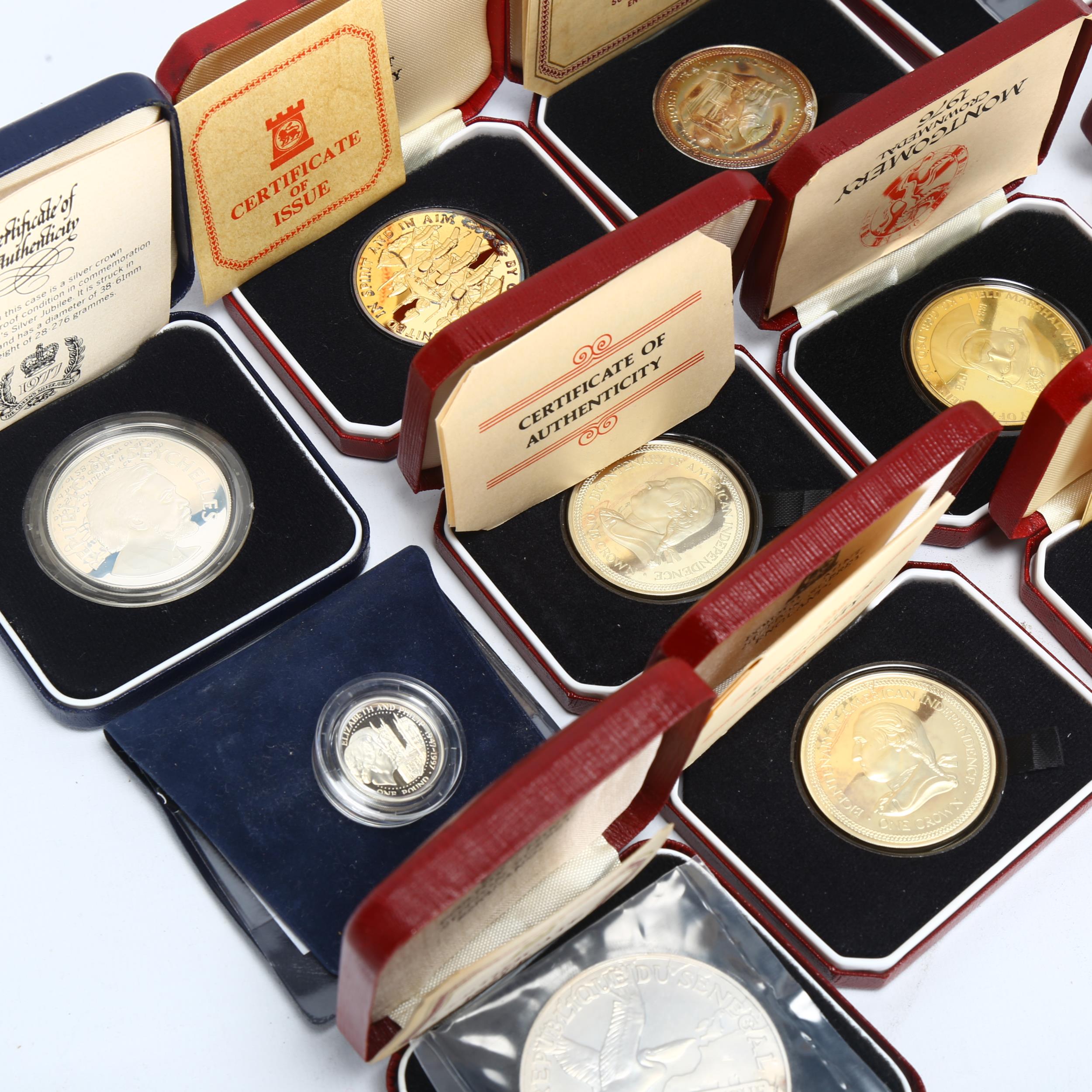 11 silver and silver-gilt commemorative coins, all cased - Image 3 of 3