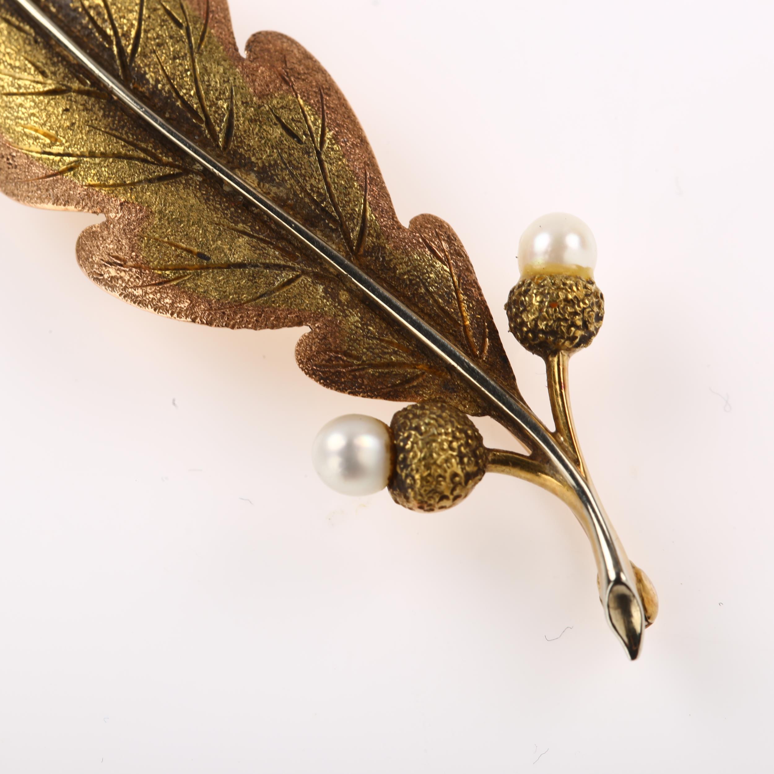 An early 20th century 18ct and 15ct gold and pearl acorn and oak leaf brooch, realistically modelled - Image 3 of 4