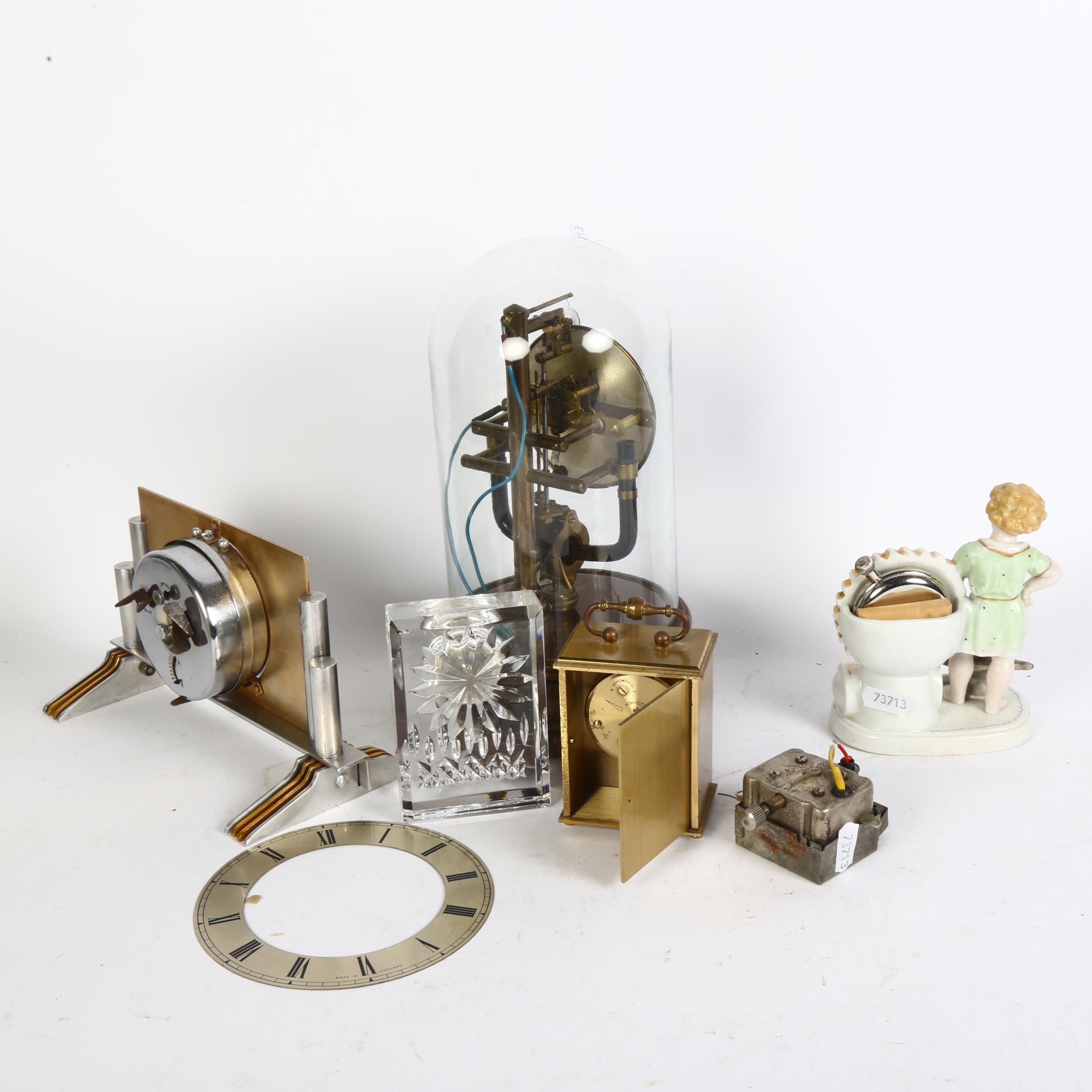 A brass 400-day clock under glass dome, H28cm, an Art Deco mantel clock, porcelain pocket watch - Bild 2 aus 2