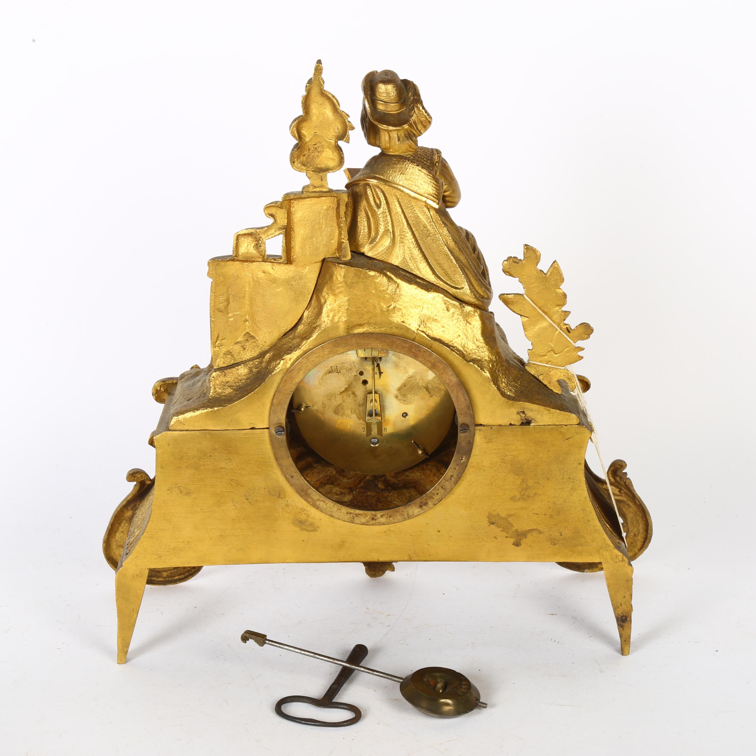 An Antique gilt-bronze French mantel clock, 8-day movement, with key and pendulum, clock height 29cm - Bild 2 aus 2