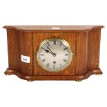 Vintage oak-cased mantel clock, by Lloyd Payne & Amiel, Manchester, H17cm