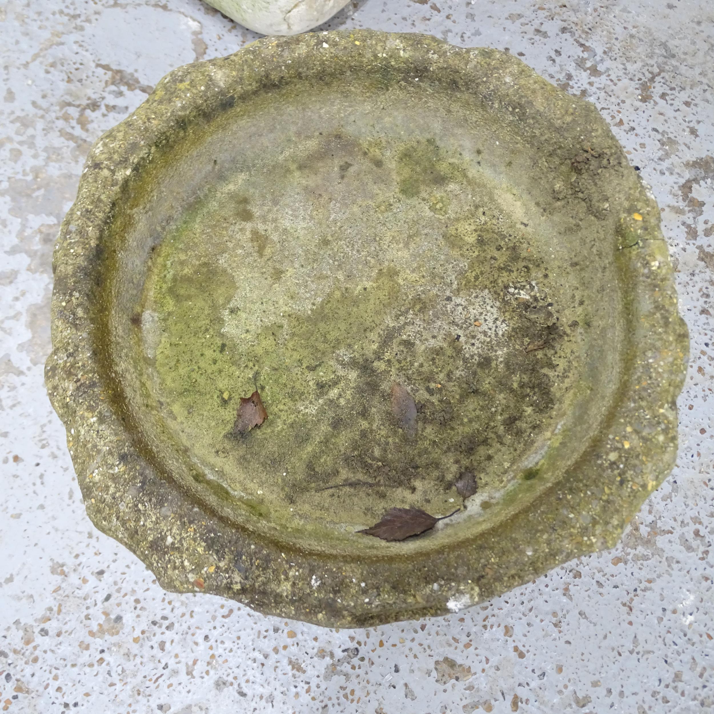 A weathered concrete two-section bird bath. 38x53cm - Image 2 of 2