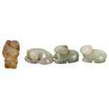 4 miniature carved jade toggle carvings, comprising a figure holding lingzhi fungus (height 4cm),