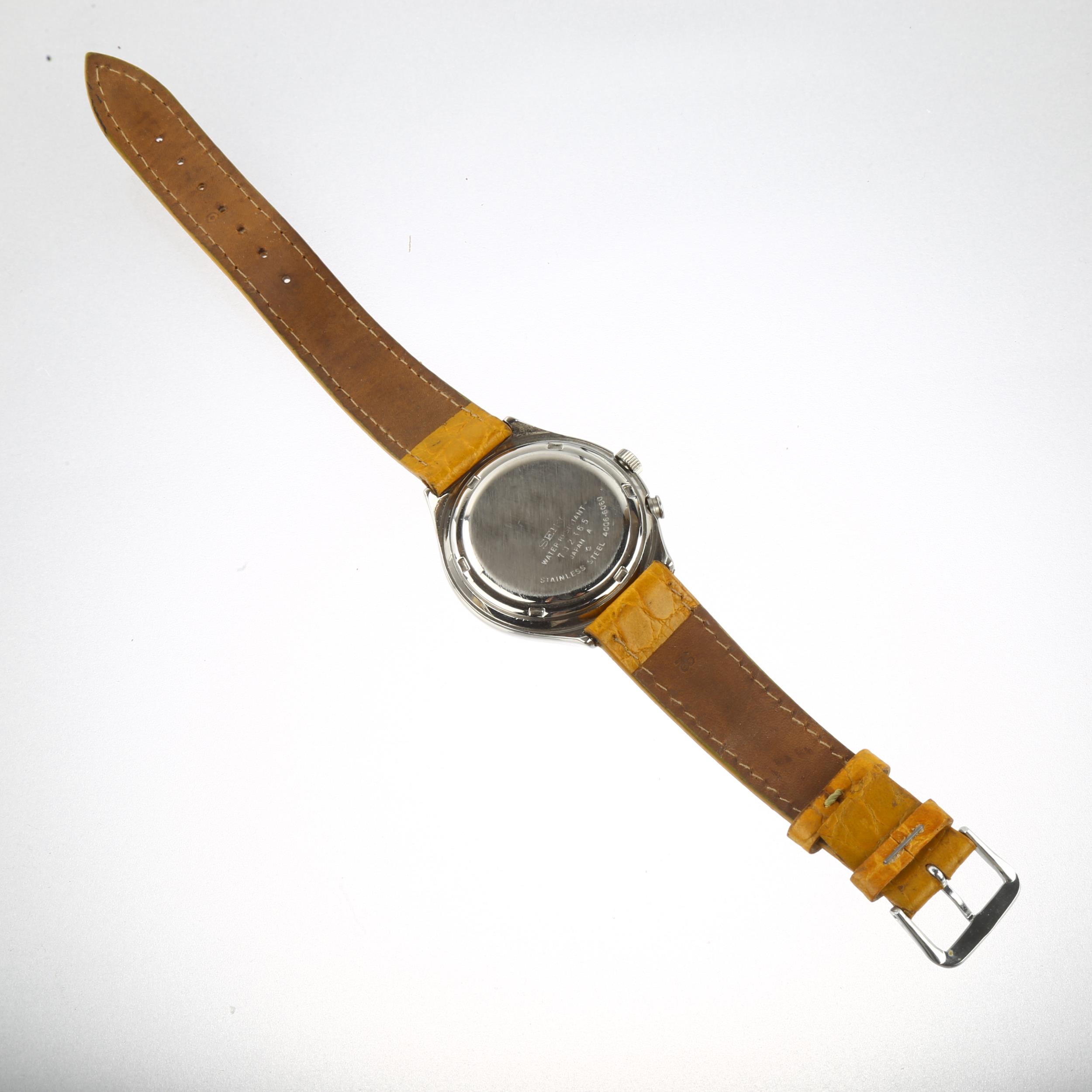 SEIKO 5 - a Vintage stainless steel Bell-Matic automatic calendar alarm wristwatch, ref. 4006- - Image 3 of 5