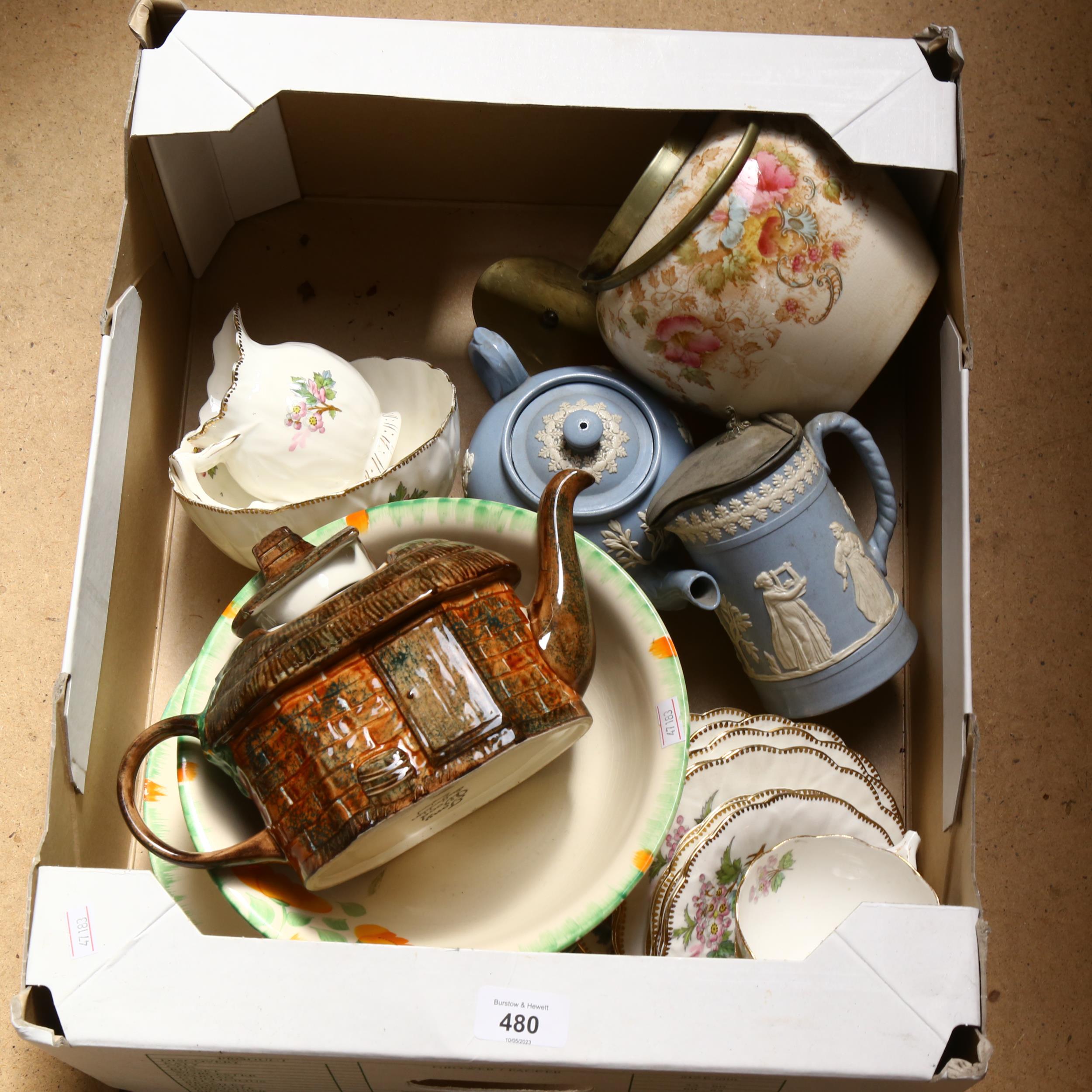 A quantity of English ceramic ware, to include a quantity of ivory ware, including various serving - Bild 2 aus 2