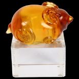 An Amore Jewell Happy Family amber glass ram, Liuli crystal, height 11cm No chips cracks or