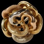 A stylised 18ct gold flowerhead design dress ring, size K, 8.1g