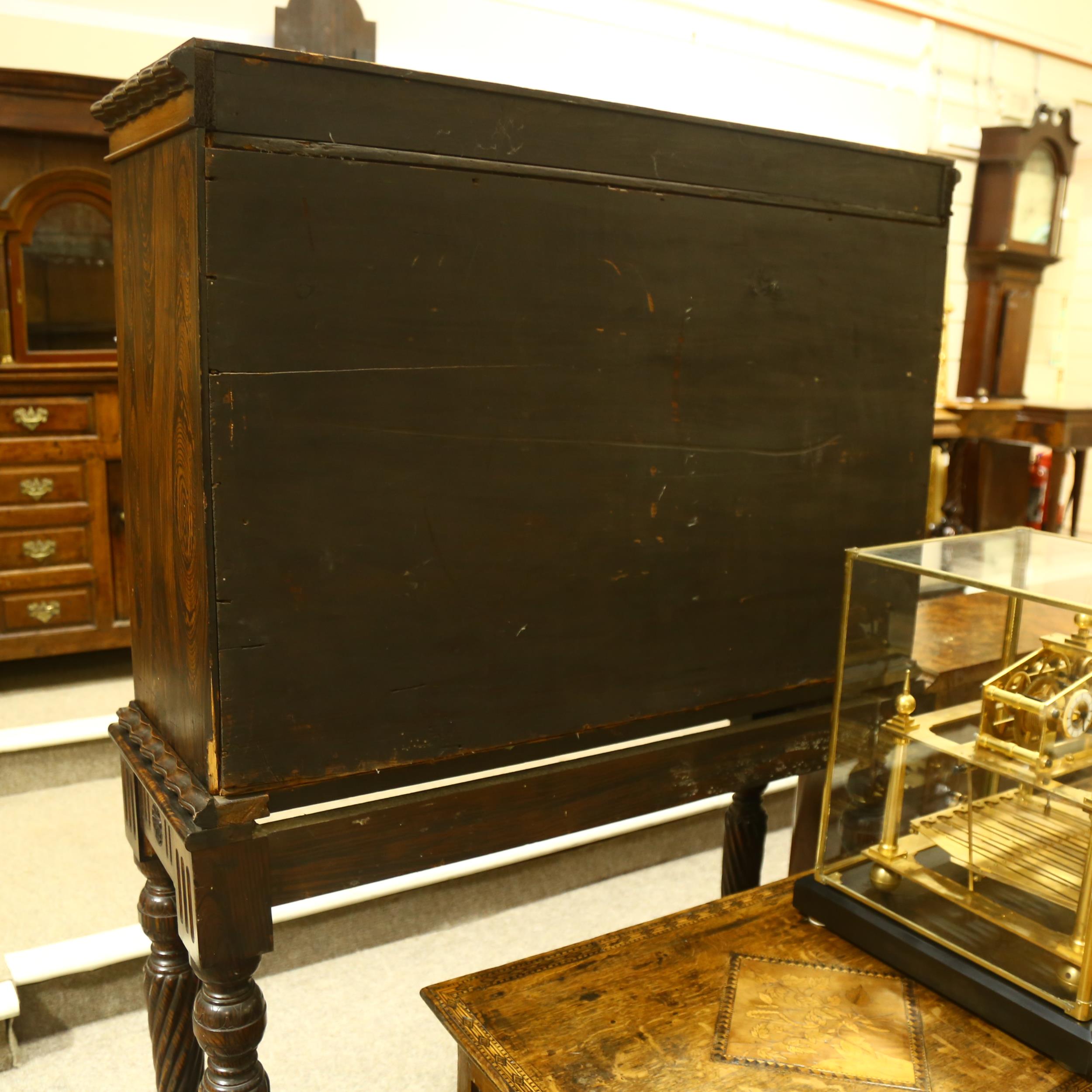 An 18th century Continental rosewood cabinet on stand, possibly Spanish or Portuguese, the central - Image 7 of 7