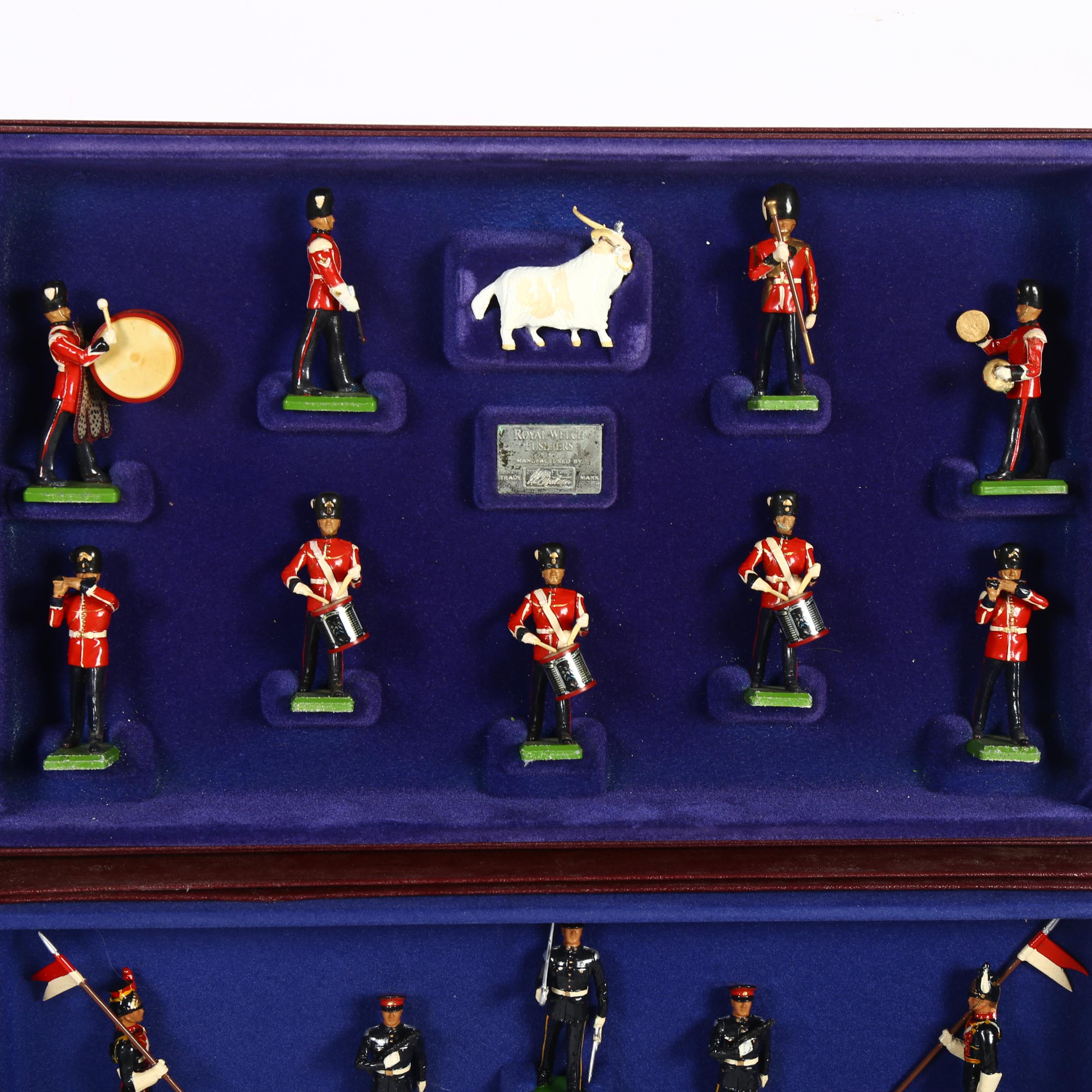 THE WILLIAM BRITAINS COLLECTORS CLUB - limited edition The Honourable Artillery Company, 7000 - Image 2 of 2