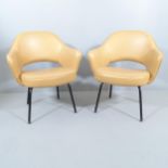 EERO SARRINEN - a pair of mid-century design Knoll Executive armchairs in tan leather with impressed