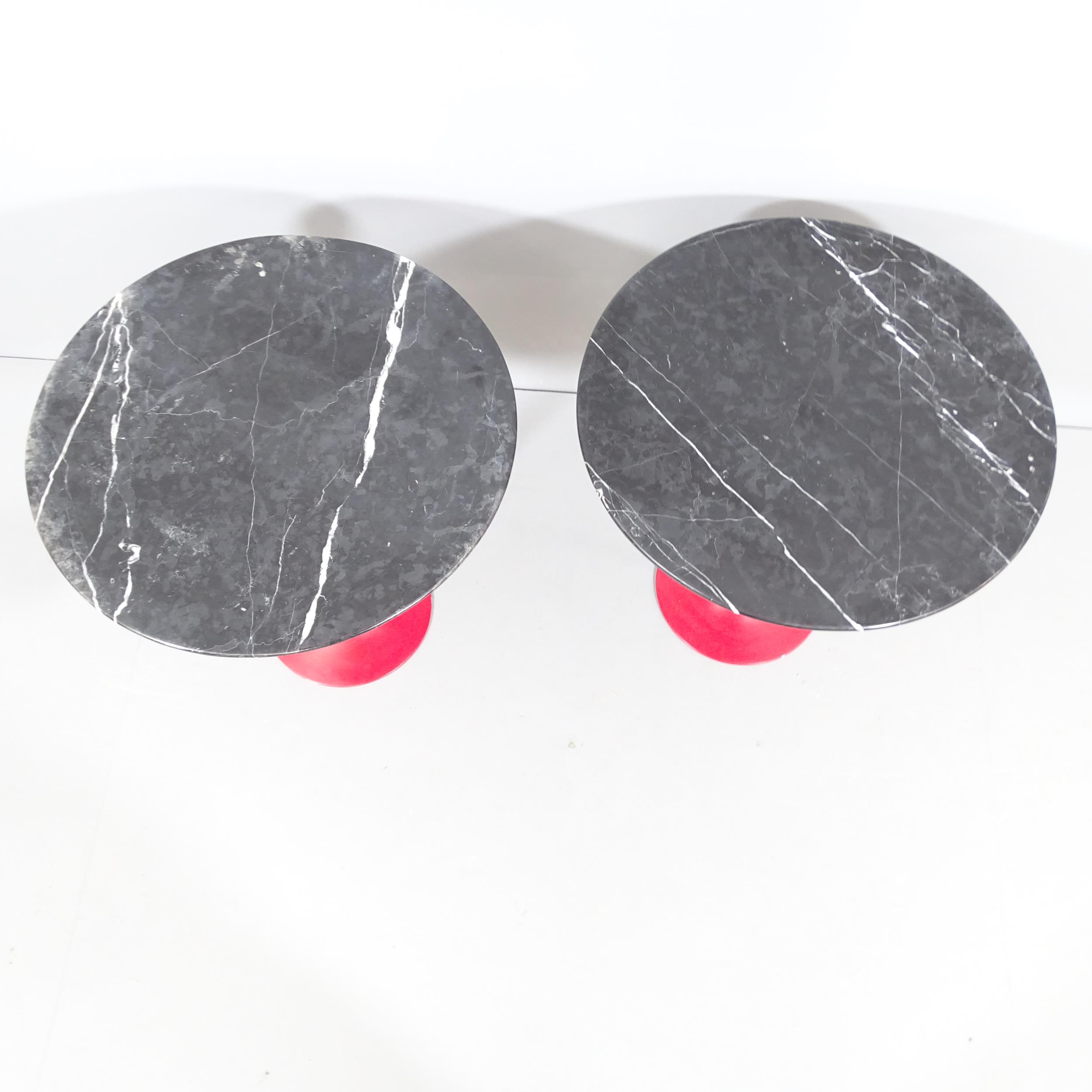 A pair of marble topped tulip occasional tables on painted metal bases, in the manner of Eero - Image 2 of 2