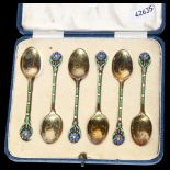 A set of 6 George V silver-gilt and guilloche enamelled coffee spoons, in fitted case, hallmarks for