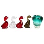 4 Whitefriars glass ducks, together with a graduated green Whitefriars Molar vase, duck height