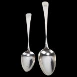 2 x George III silver Old English pattern spoons, comprising serving spoon and dessert spoon,