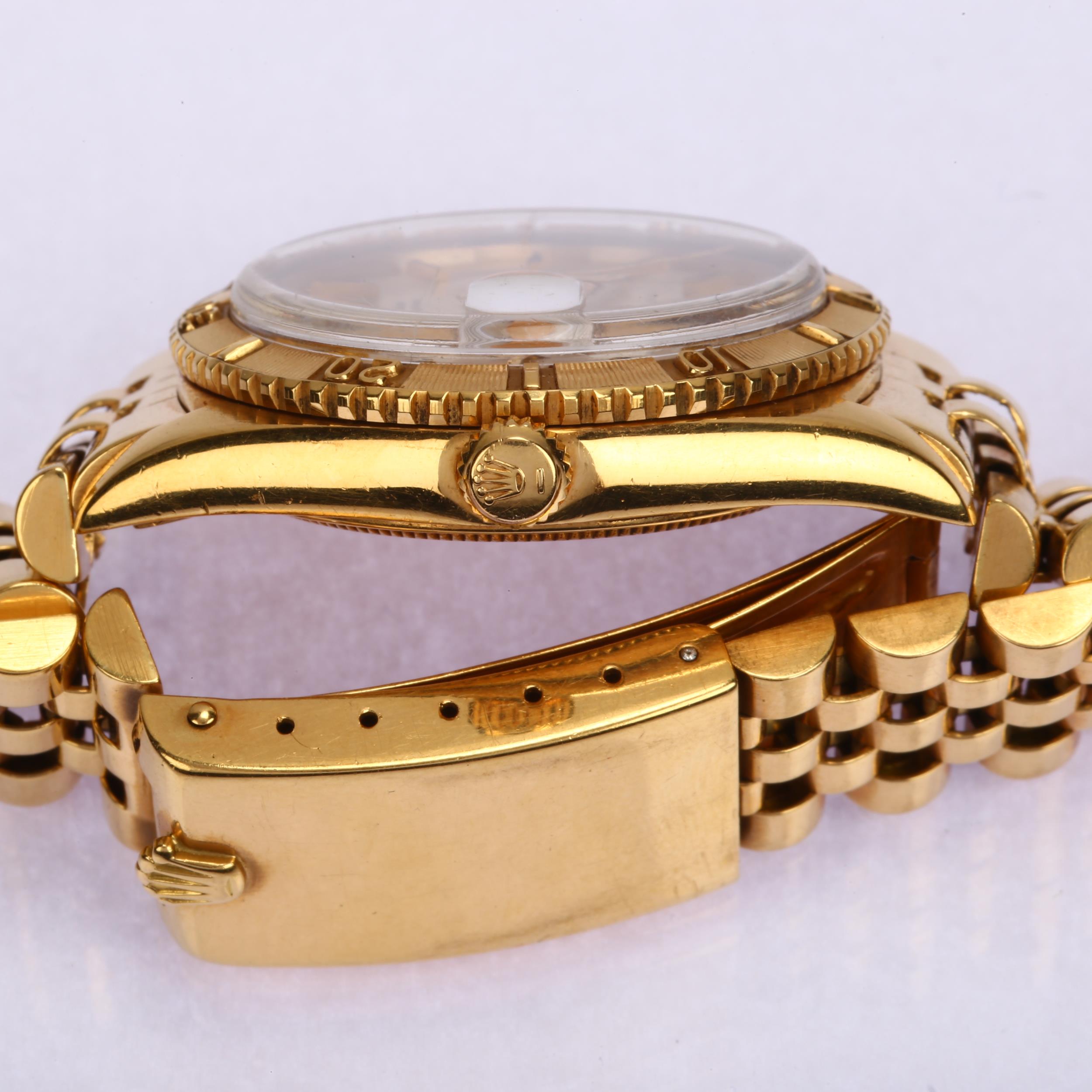 ROLEX - an 18ct gold Oyster Perpetual Datejust Turn-O-Graph automatic bracelet watch, ref. 1625, - Bild 5 aus 5