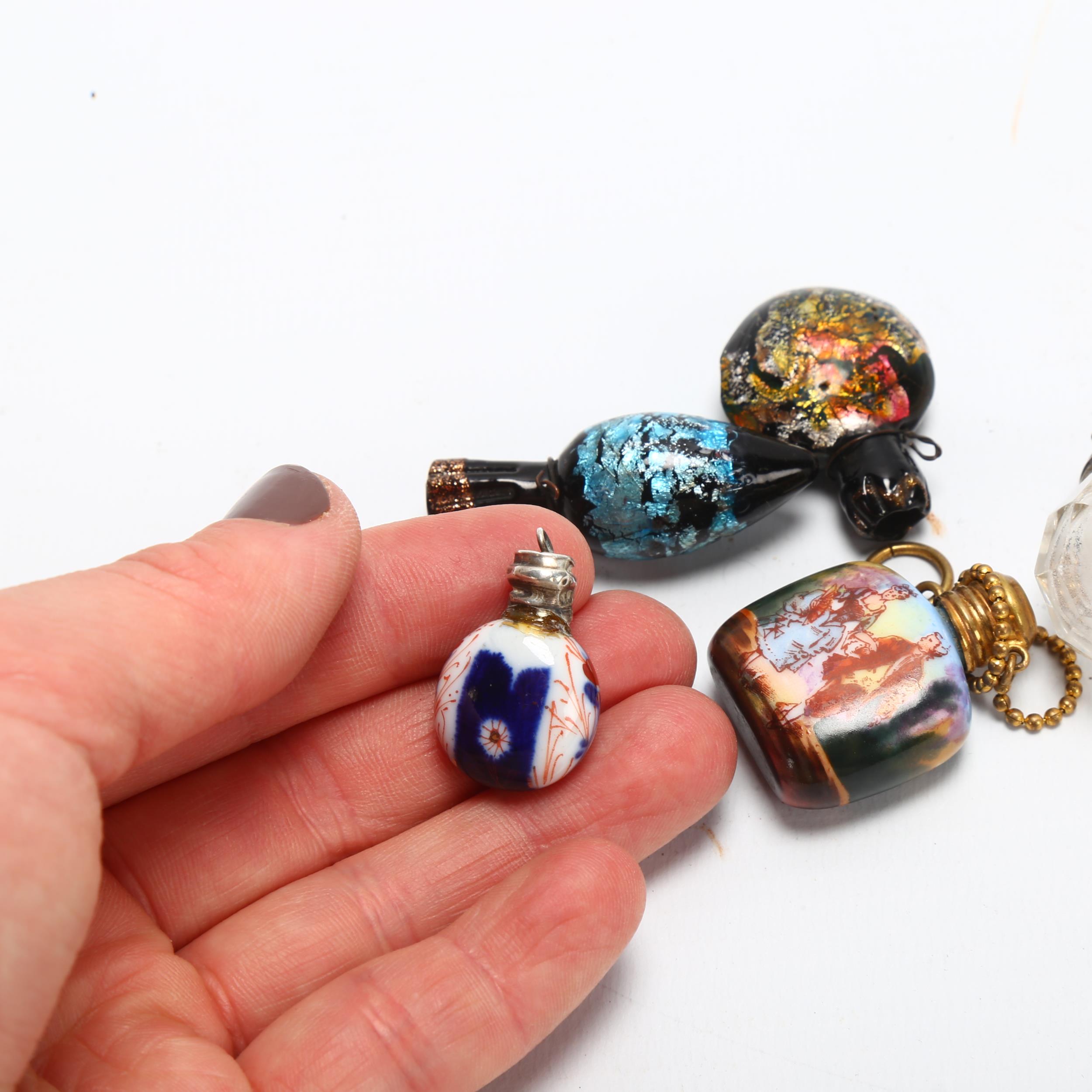 A group of miniature porcelain enamel and glass pendant perfume flasks (5) - Image 3 of 3