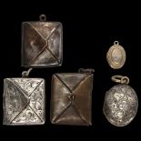 A group of 5 miniature boxes and lockets, including 3 envelope-shape stamp cases, Chester 1900 (5)