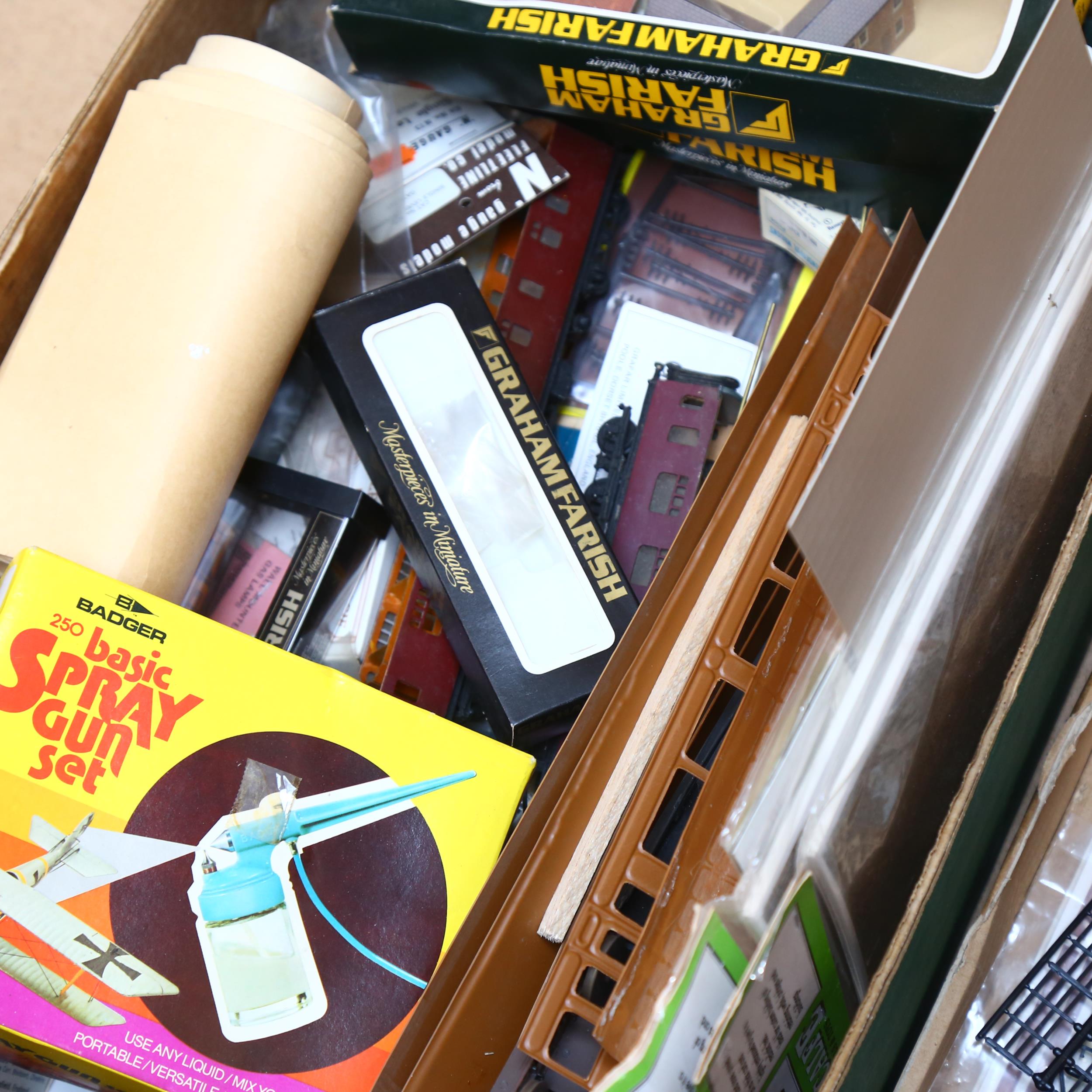 A box of various model train related items, including various accessories, buildings and - Image 2 of 2