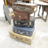 Five various vintage suitcases. Largest 56x20x40cm.