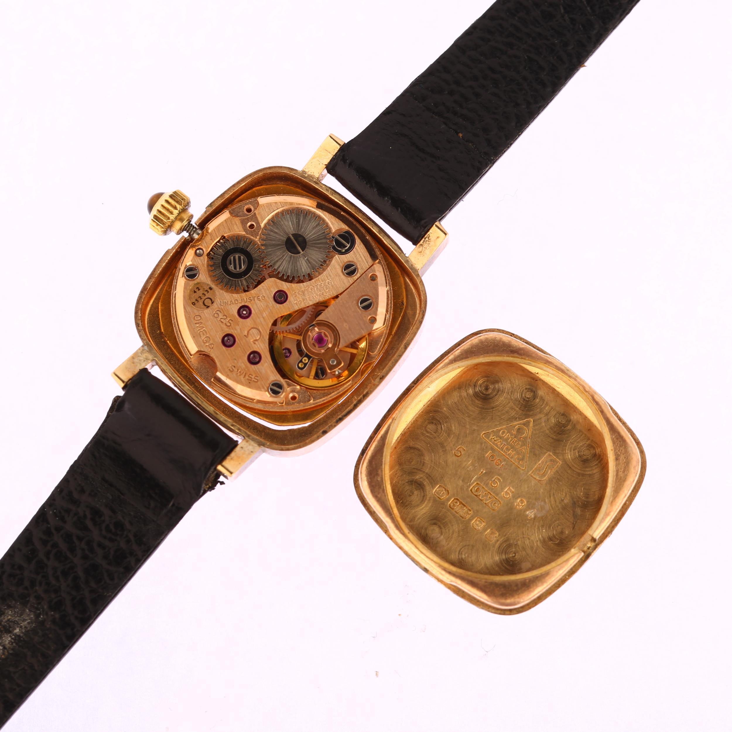 OMEGA - a late-20th century lady's 9ct gold mechanical wristwatch, circa 1979, champagne dial with - Image 4 of 5
