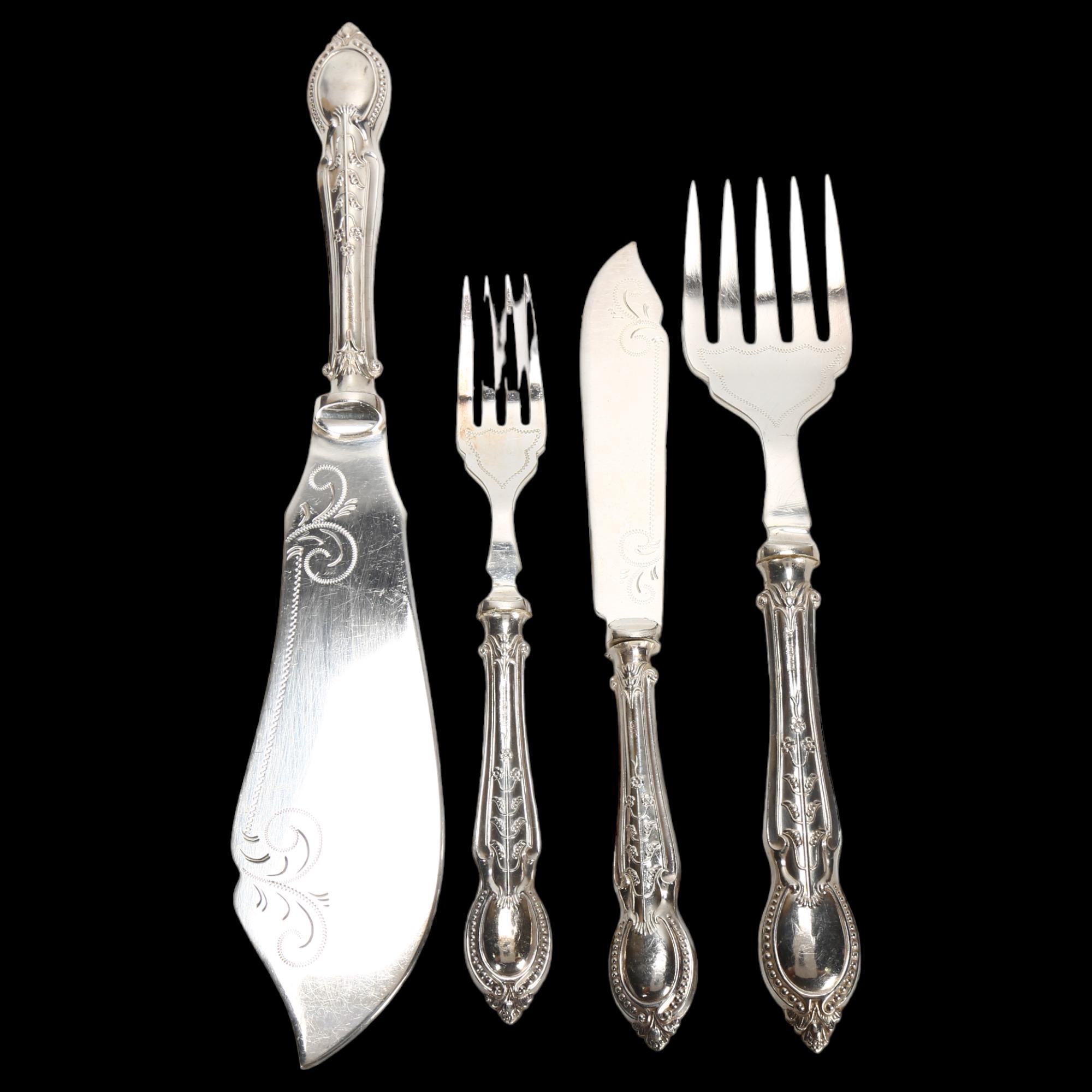 A cased set of George V silver-handled fish cutlery for 6 people, C H Beatson, Sheffield 1929, knife - Image 2 of 3